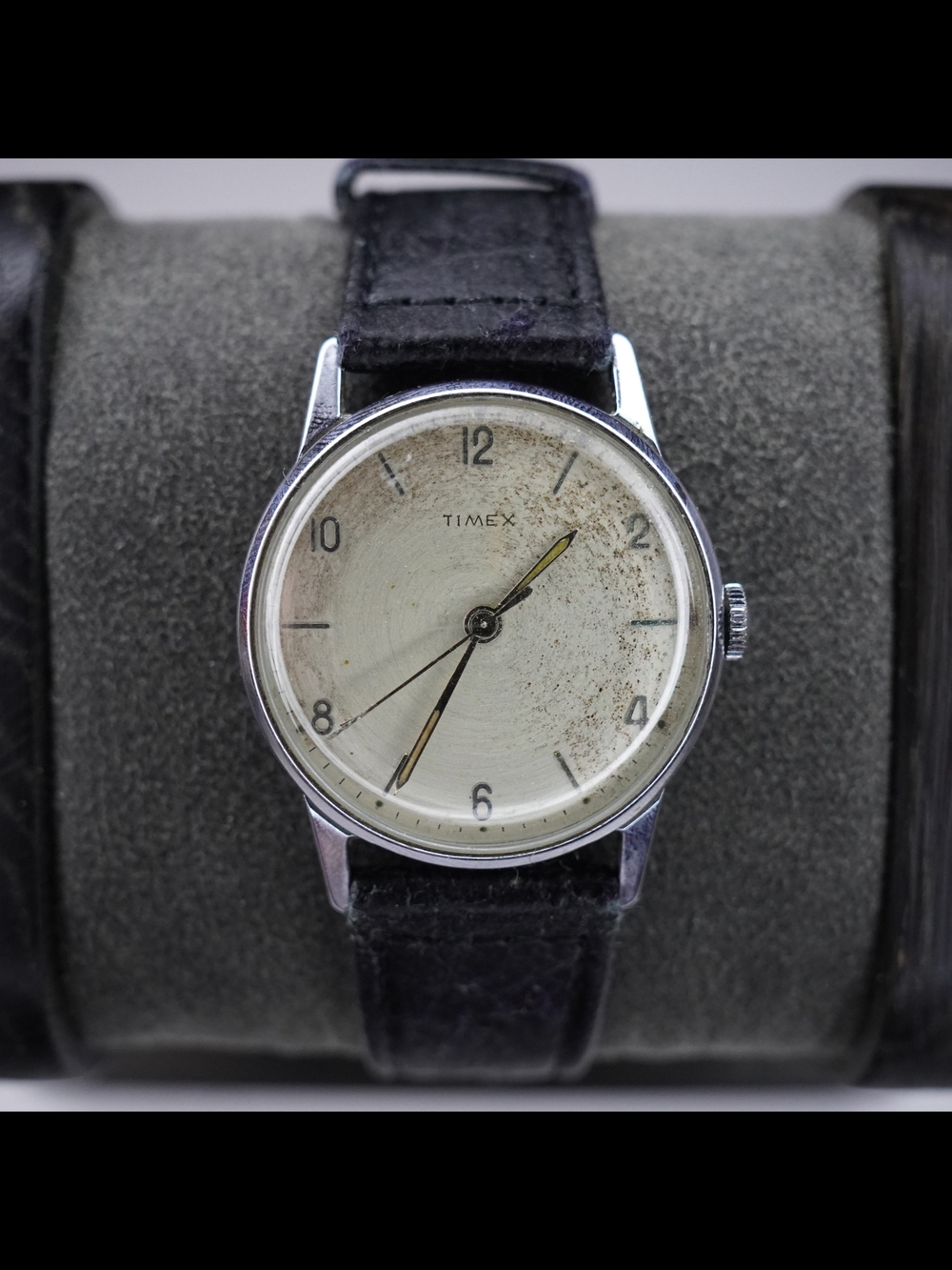 Vintage 1962 Timex Mercury 1037 2262 Mechanical Wind Mens Watch Patina Dial Runs